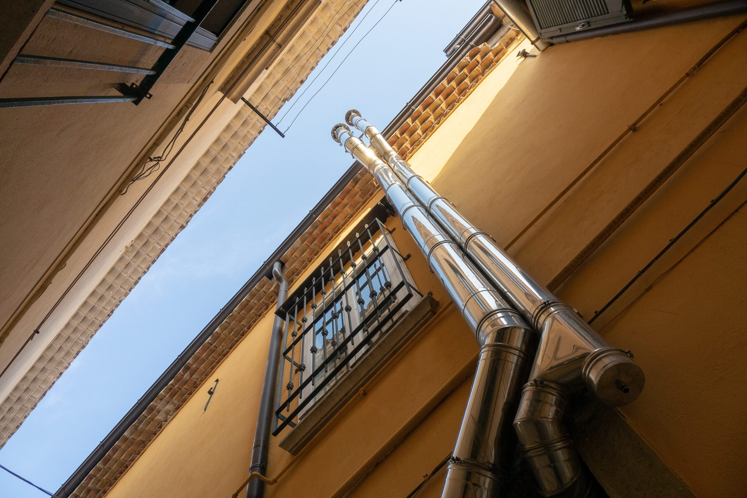Why Are Gutters Overflowing 7 Common Causes and Fixes