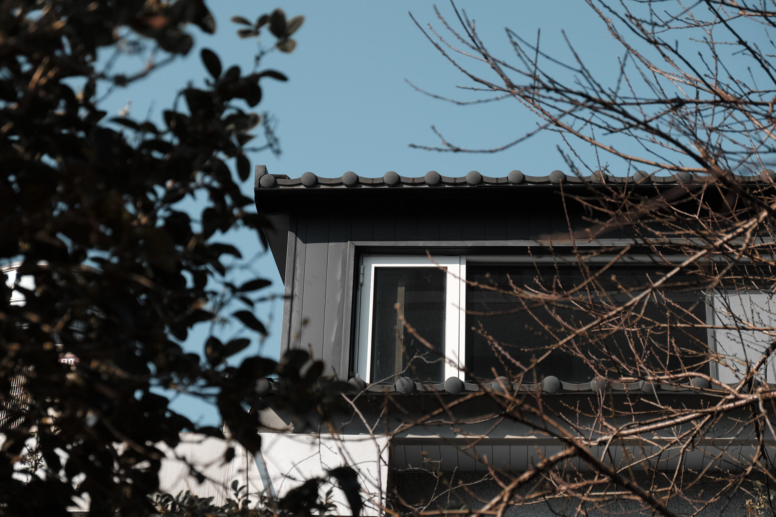 Seamless Gutters vs. Sectional Gutters: What Actually Matters?